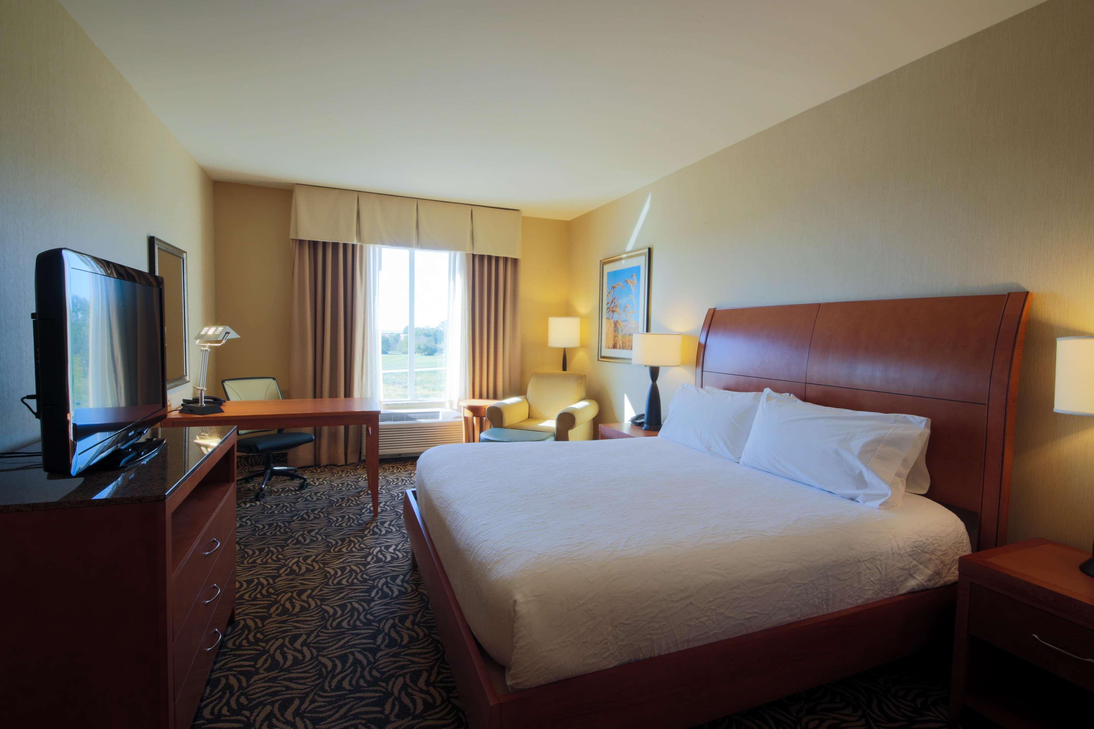 Hilton Garden Inn Cedar Falls Conference Center Esterno foto