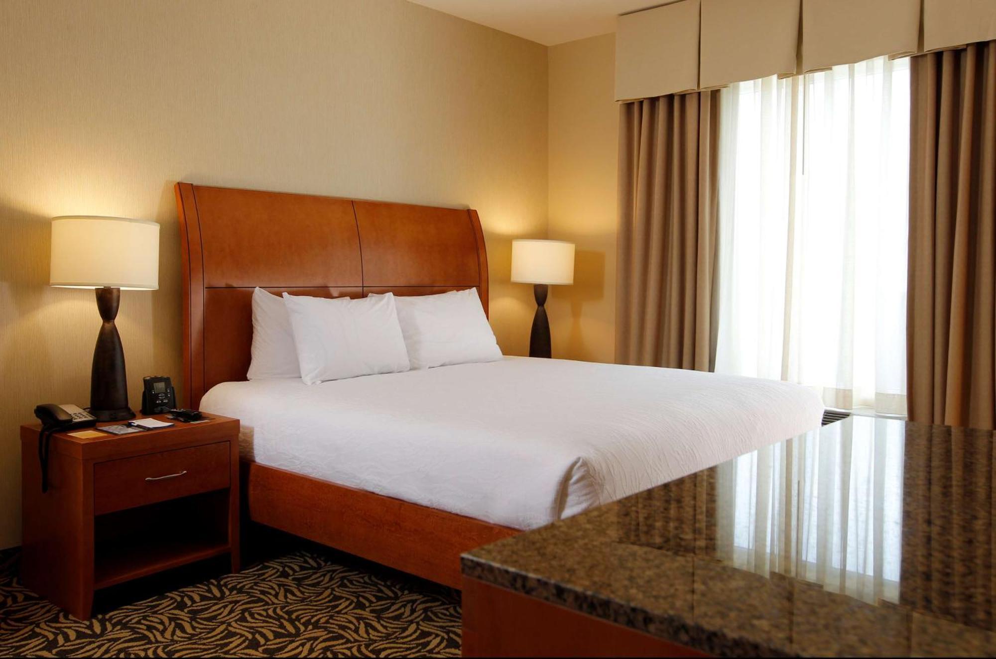 Hilton Garden Inn Cedar Falls Conference Center Esterno foto