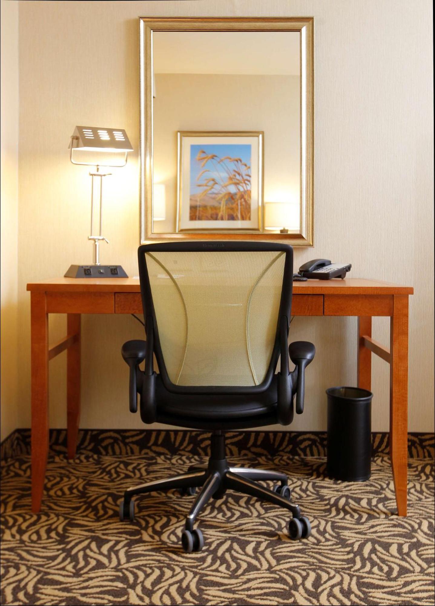 Hilton Garden Inn Cedar Falls Conference Center Esterno foto