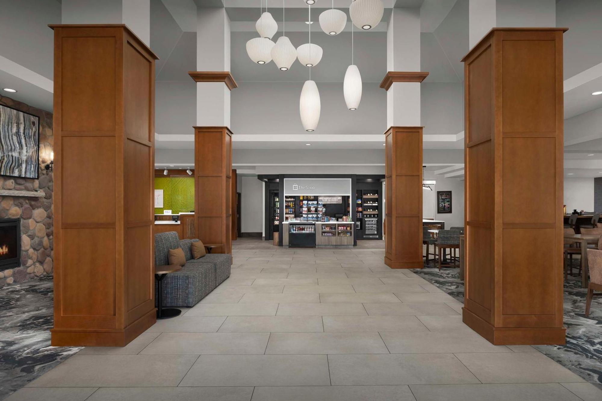 Hilton Garden Inn Cedar Falls Conference Center Esterno foto